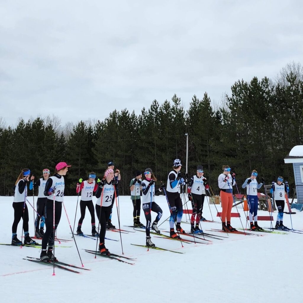 superior-nordic-skiing-team