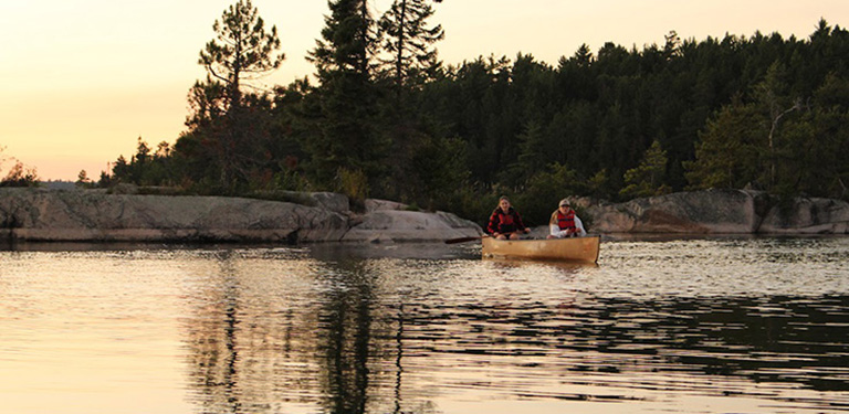 thunder-bay-christian-school-two-students-canoeing