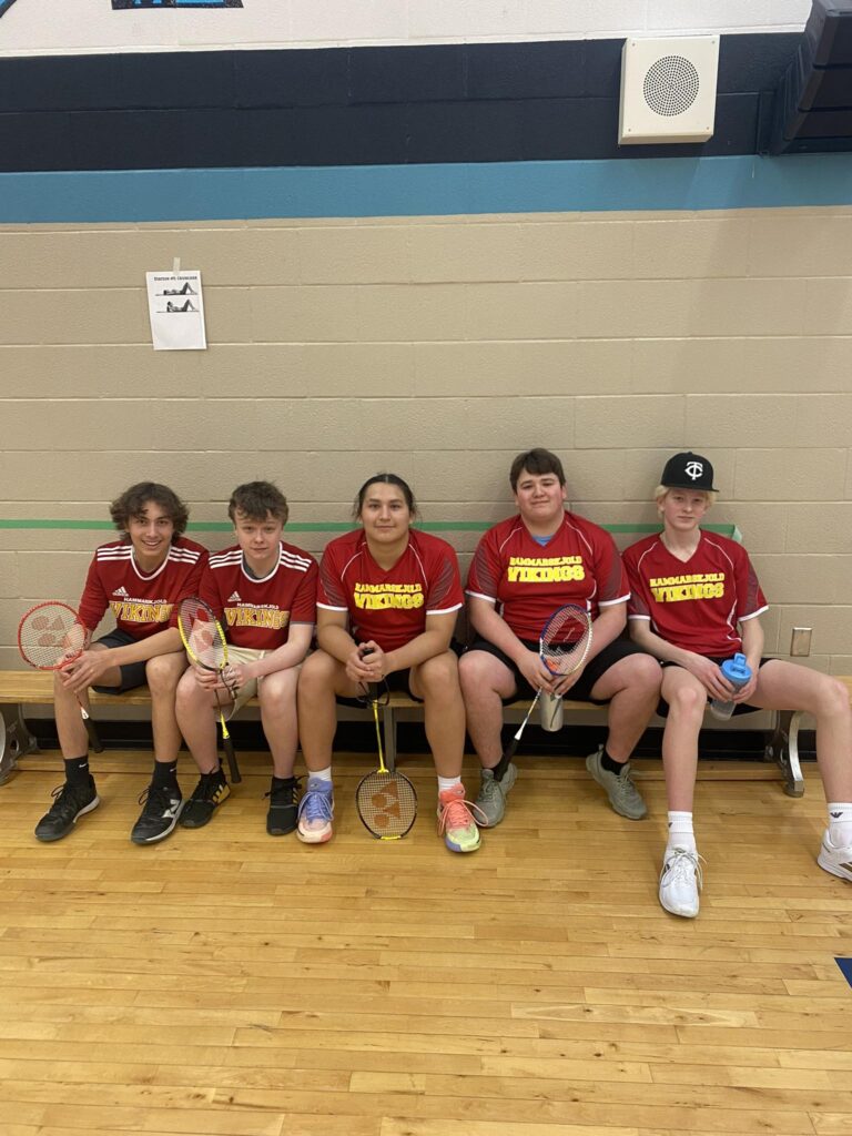 hammarskjold-badminton-teams