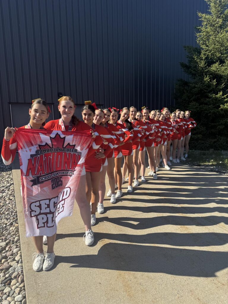 hammarskjold-cheerleading-team