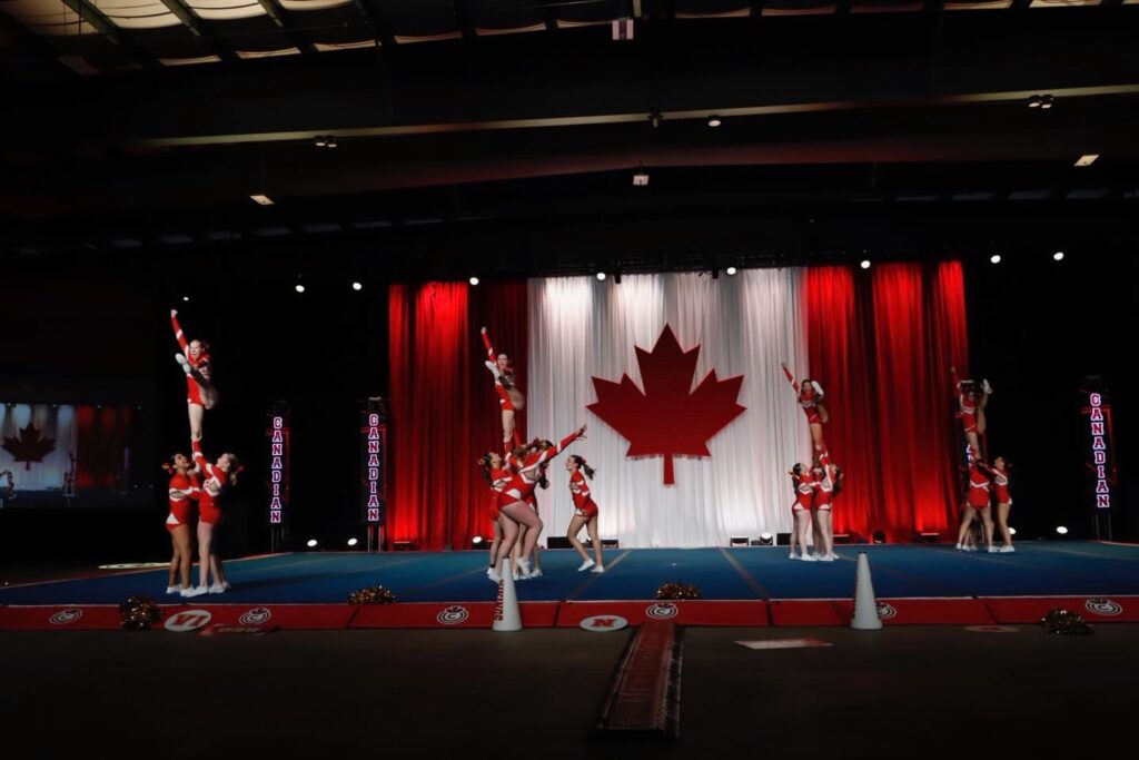 hammarskjold-cheerleading-team-competition