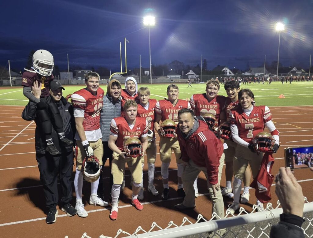 hammarskjold-football-boys