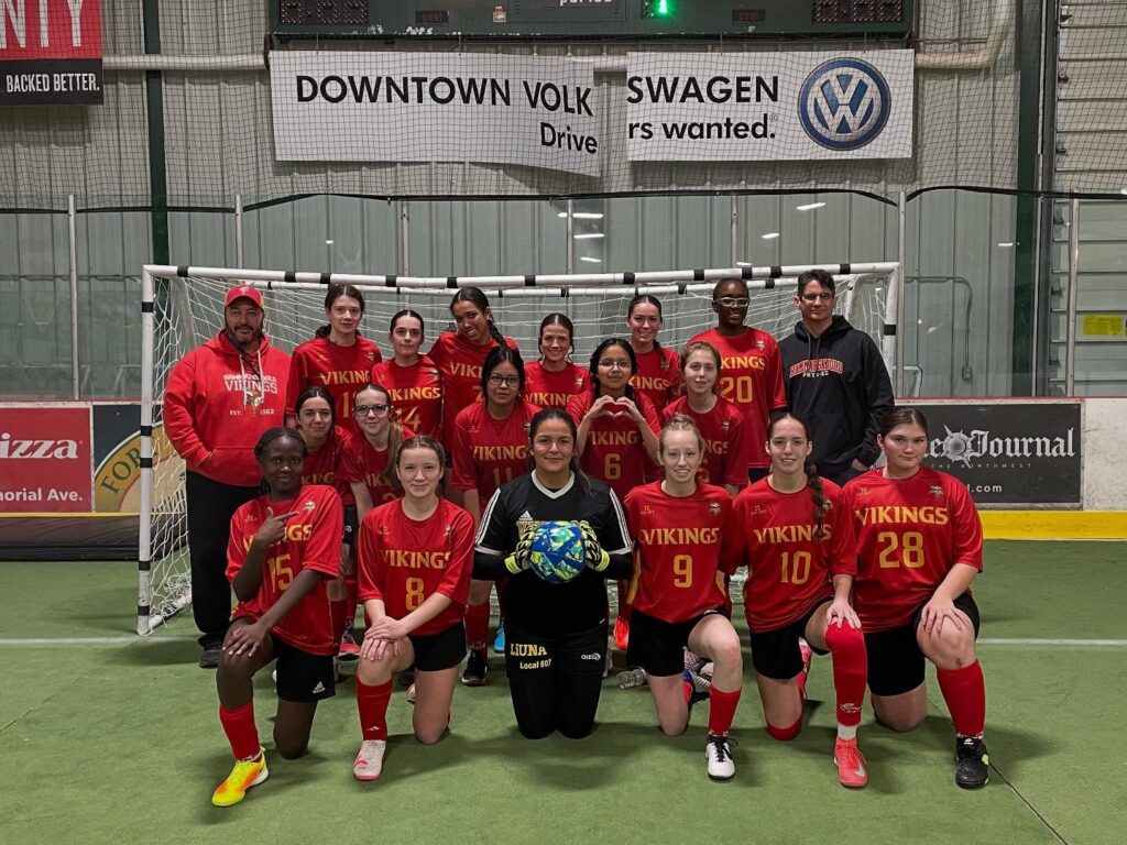 hammarskjold_soccer_girls