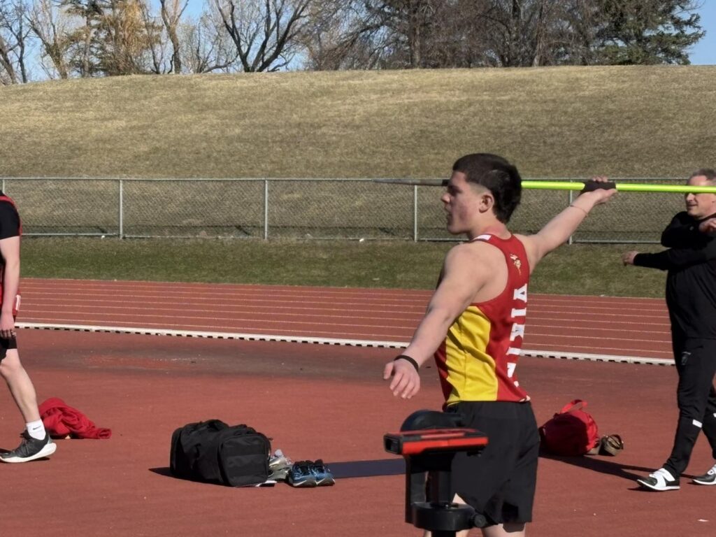 hammarskjold-track-&-field-throwing-boys