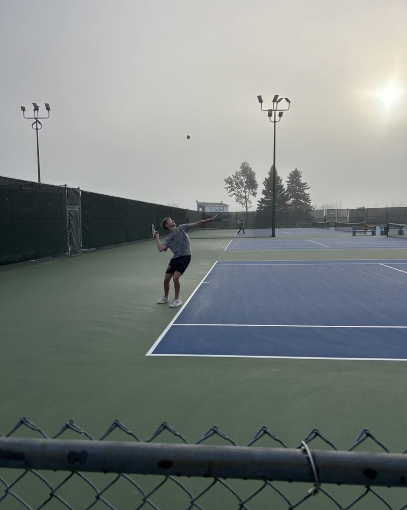 hammarskjold-tennis-team-playing