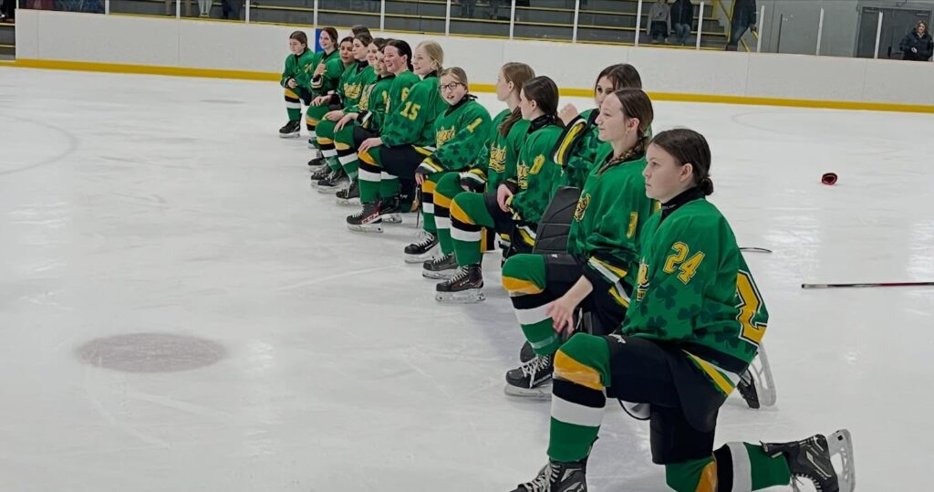 st-patrick-girls-hockey-team-on-ice