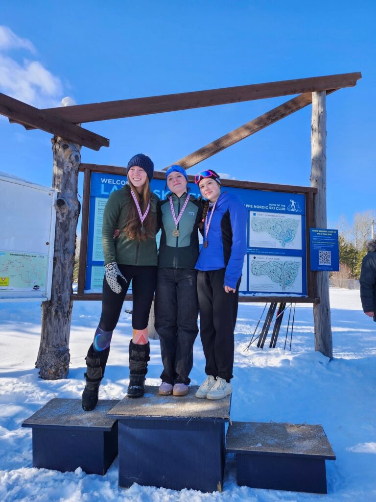 nordic-skiing-race-girl-participant-winners