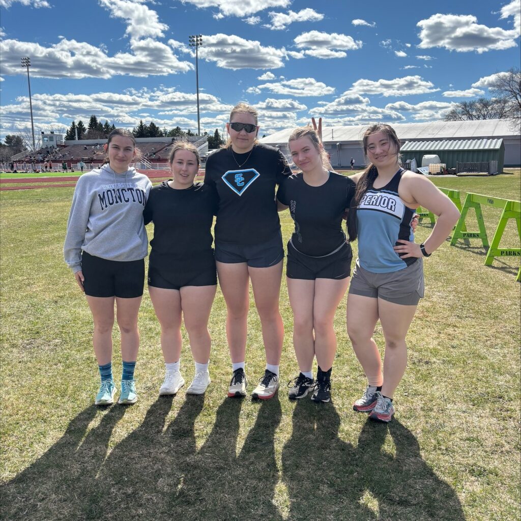superior-track-&-field-girls-group