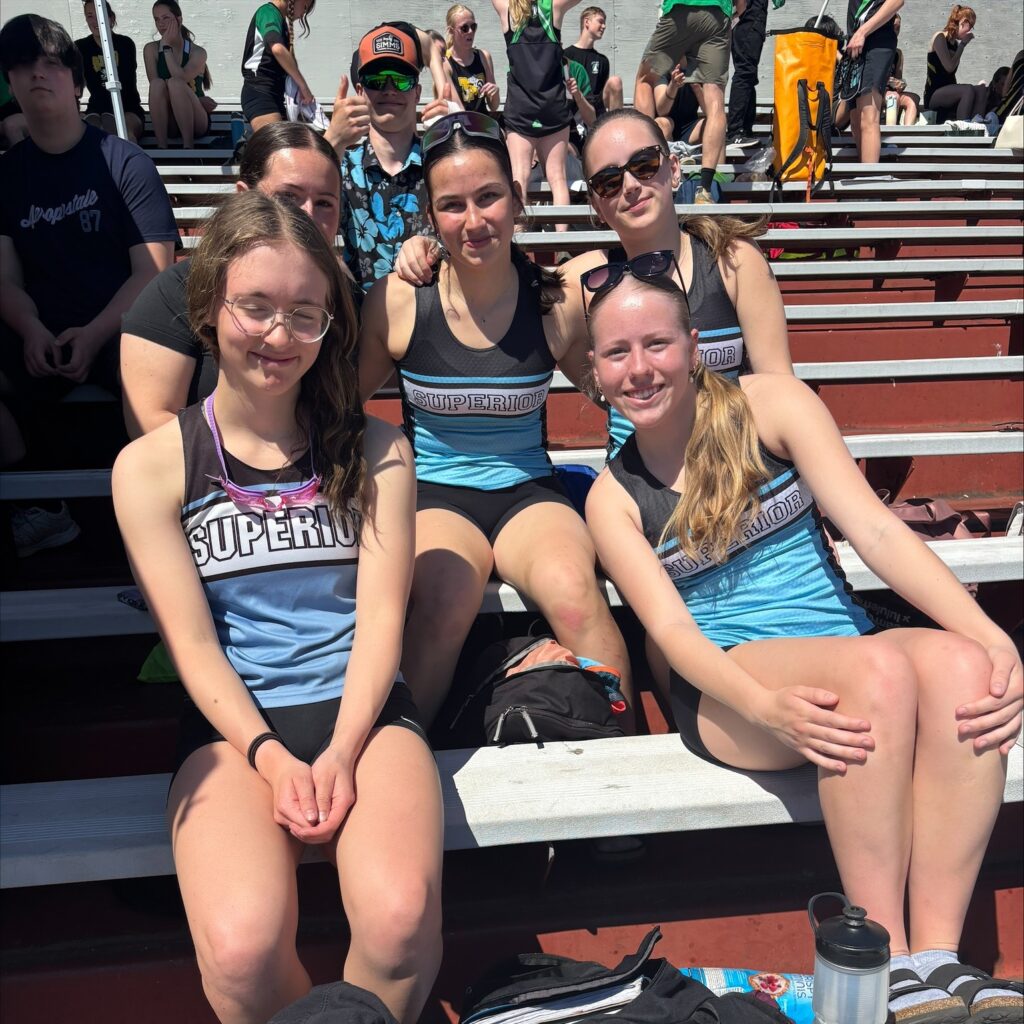 superior-track-&-field-girls-group