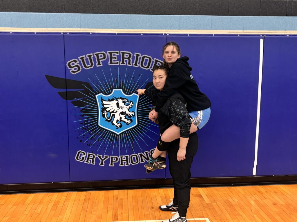 superior-wrestling-girls