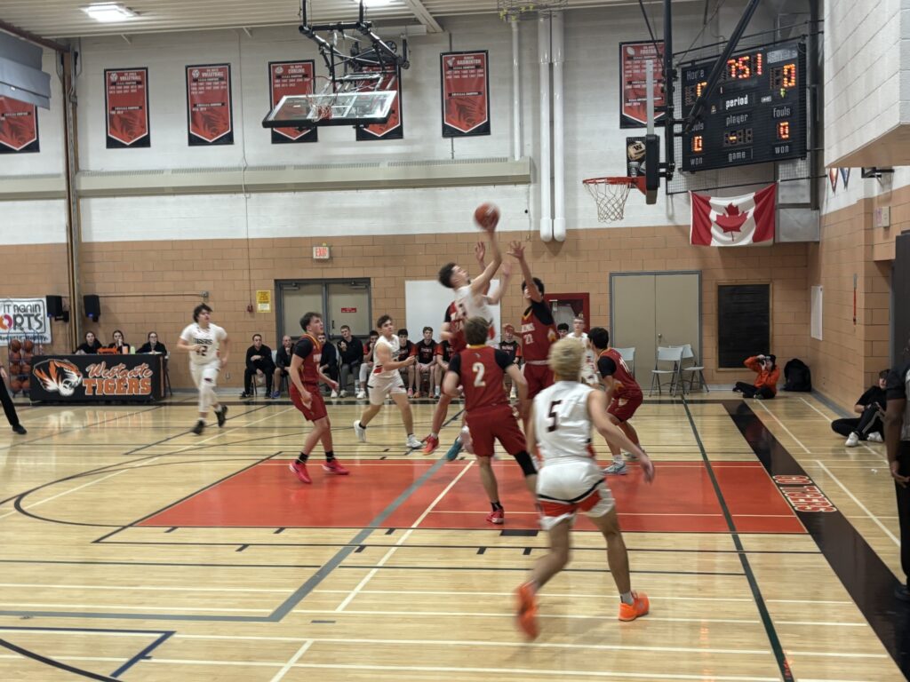 westgate-vs-hammarskjold-basketball-team