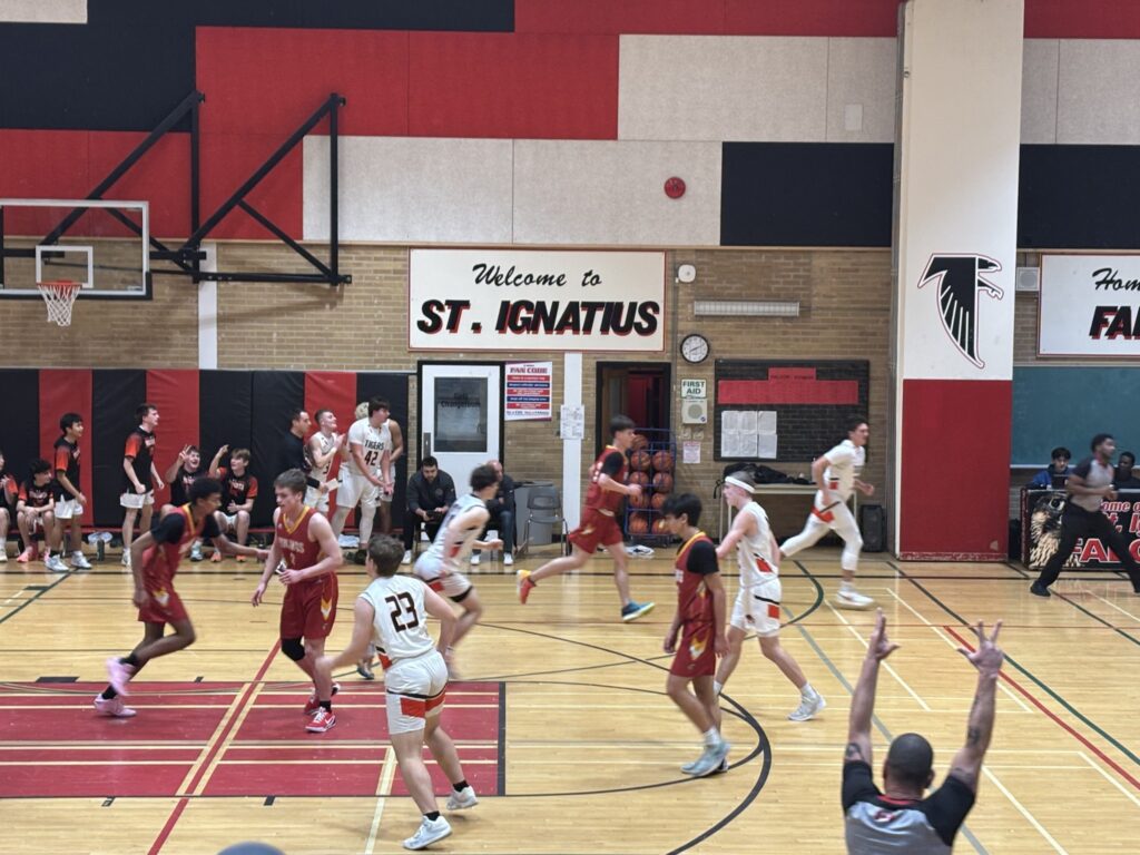 westgate-vs-hammarskjold-basketball-team