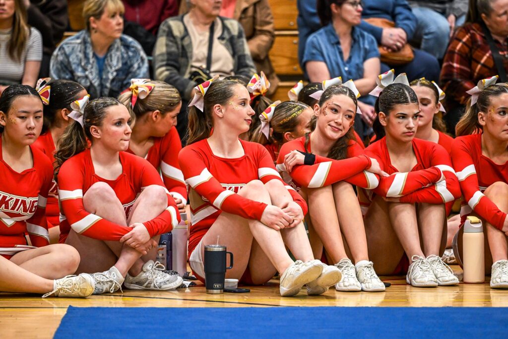 hammarskjold-girls-cheerleading-competition