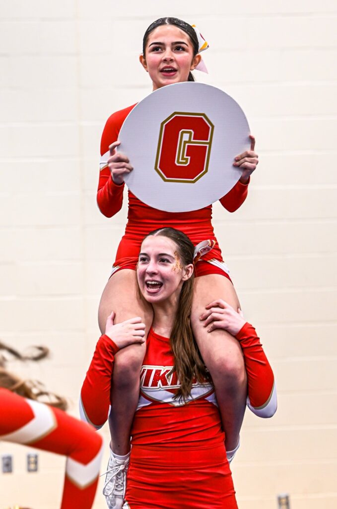 hammarskjold-girls-cheerleading-competition
