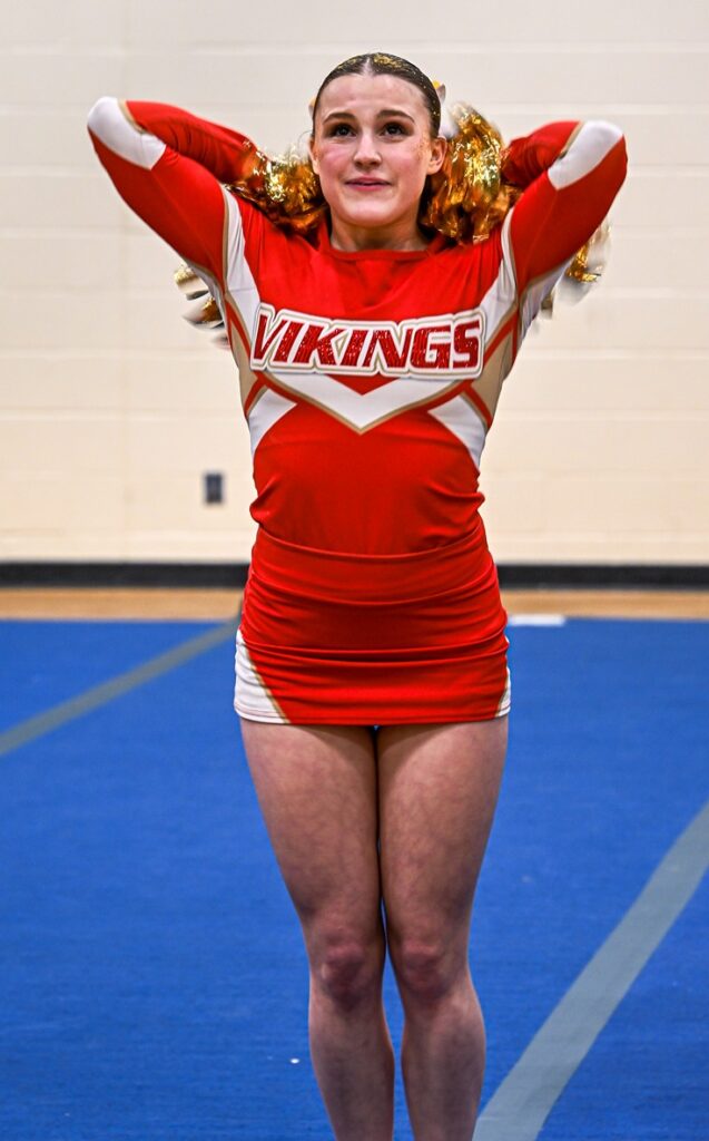 hammarskjold-girls-cheerleading-competition