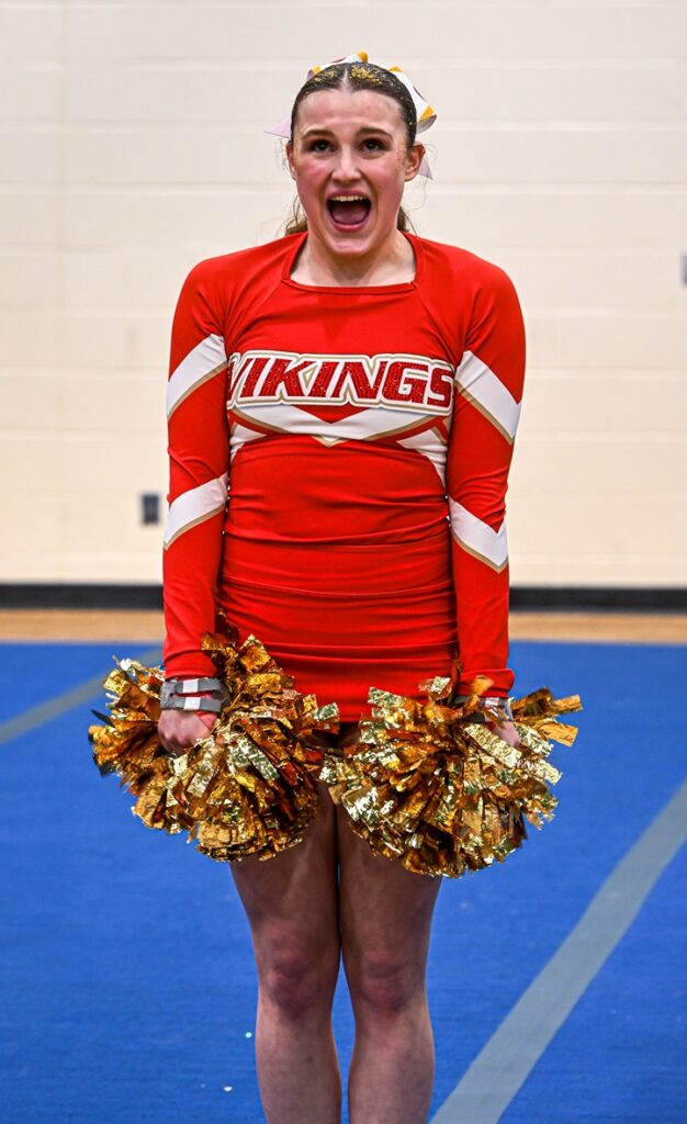 hammarskjold-girls-cheerleading-competition