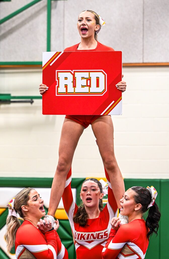 hammarskjold-girls-cheerleading-competition
