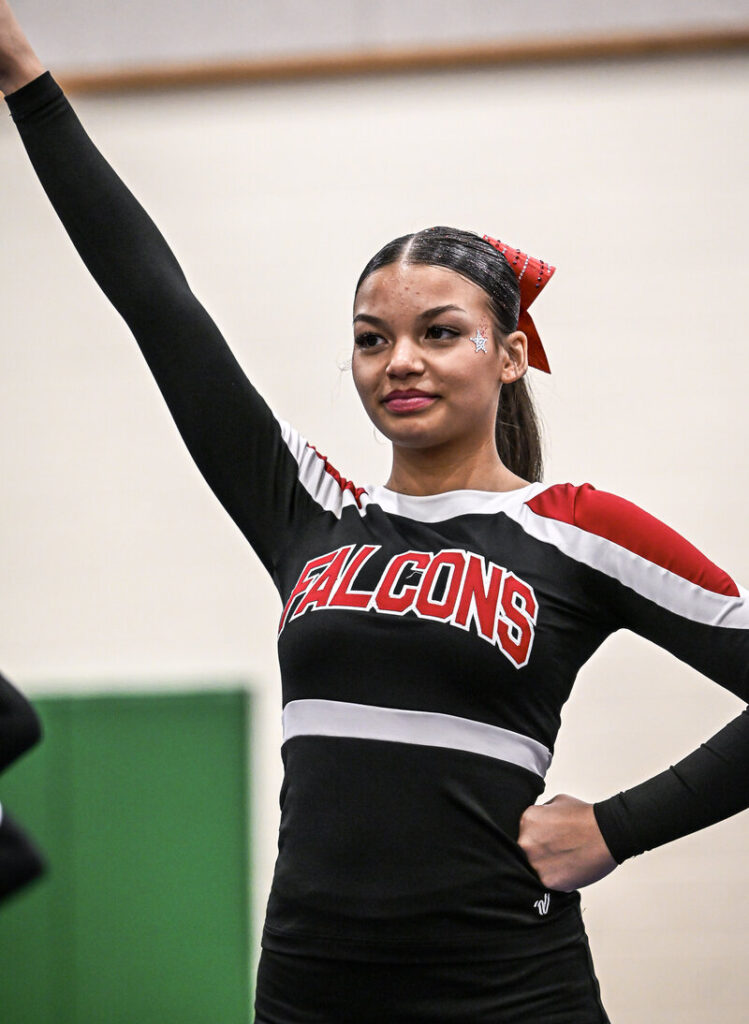st-ignatius-girls-cheerleading-competition