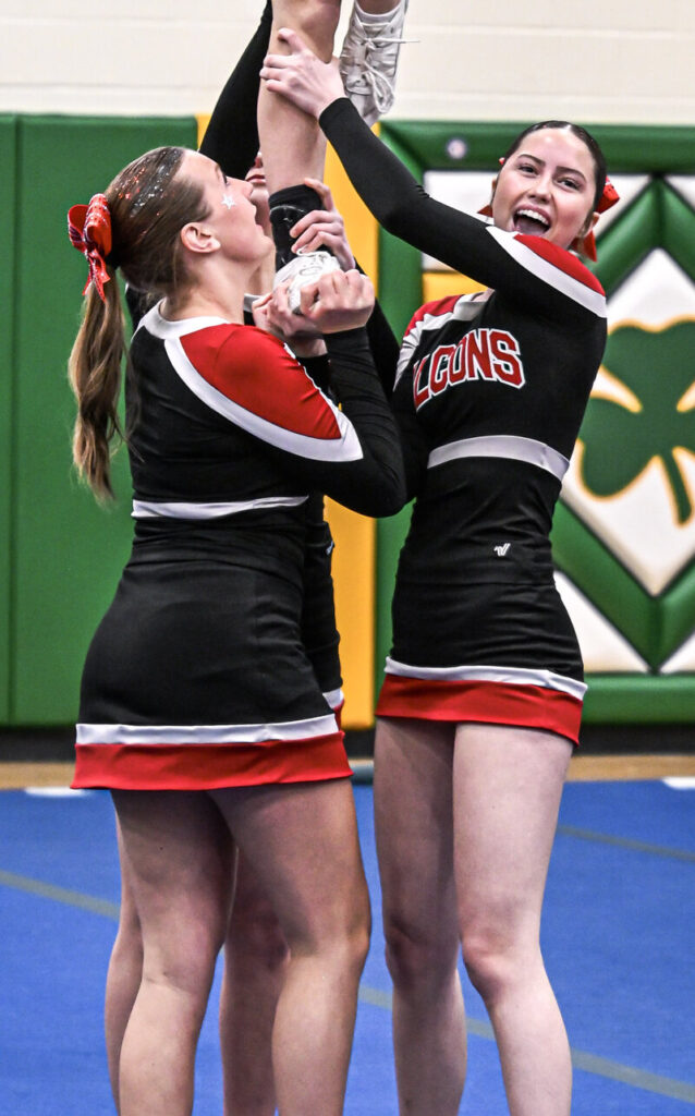 st-ignatius-girls-cheerleading-competition