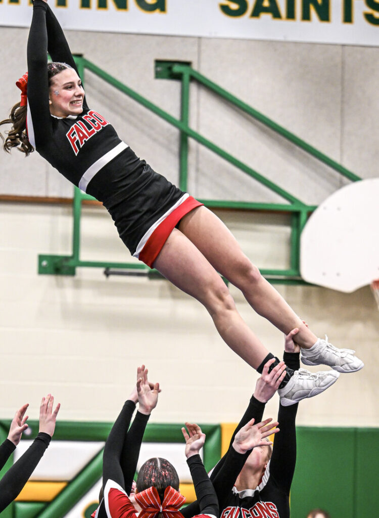 st-ignatius-girls-cheerleading-competition