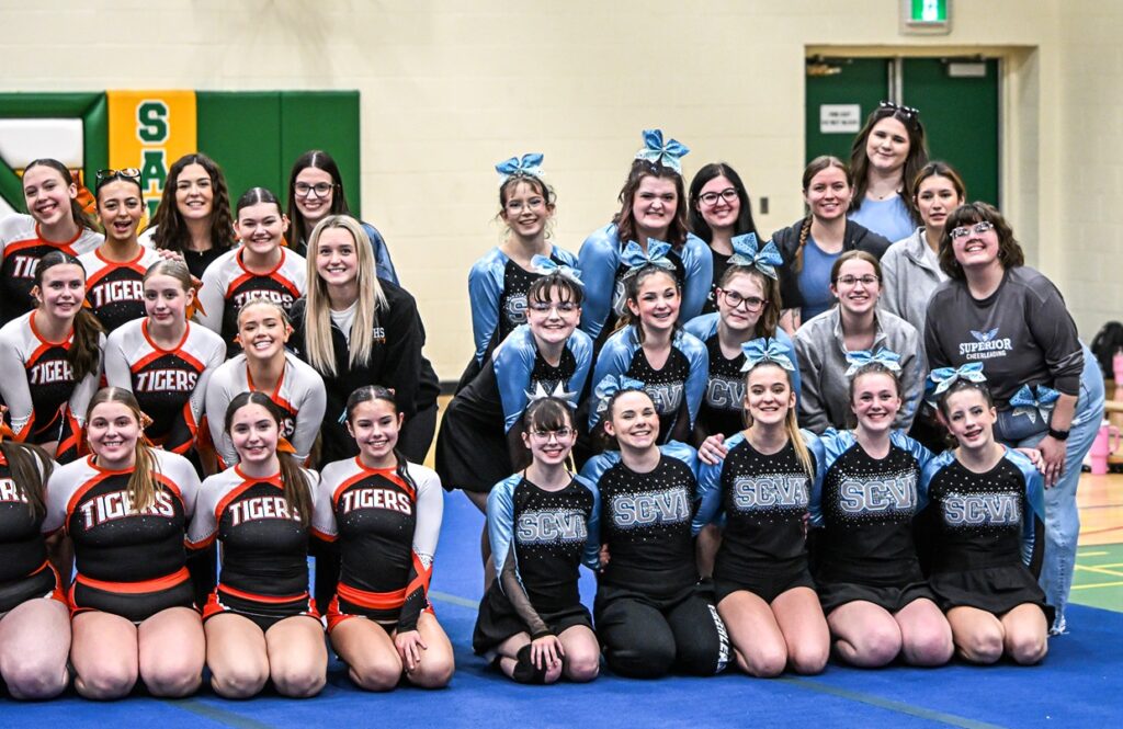 superior-westgate-cheerleading-team-group