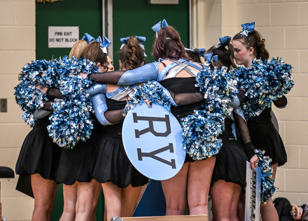 superior-cvi-girls-cheerleading-competition