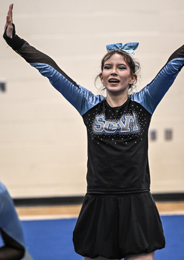 superior-cvi-girls-cheerleading-competition