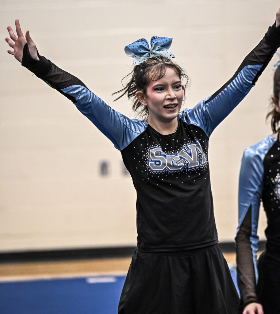superior-cvi-girls-cheerleading-competition