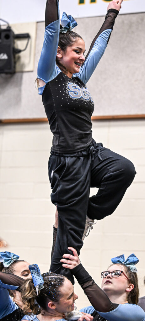 superior-cvi-girls-cheerleading-competition