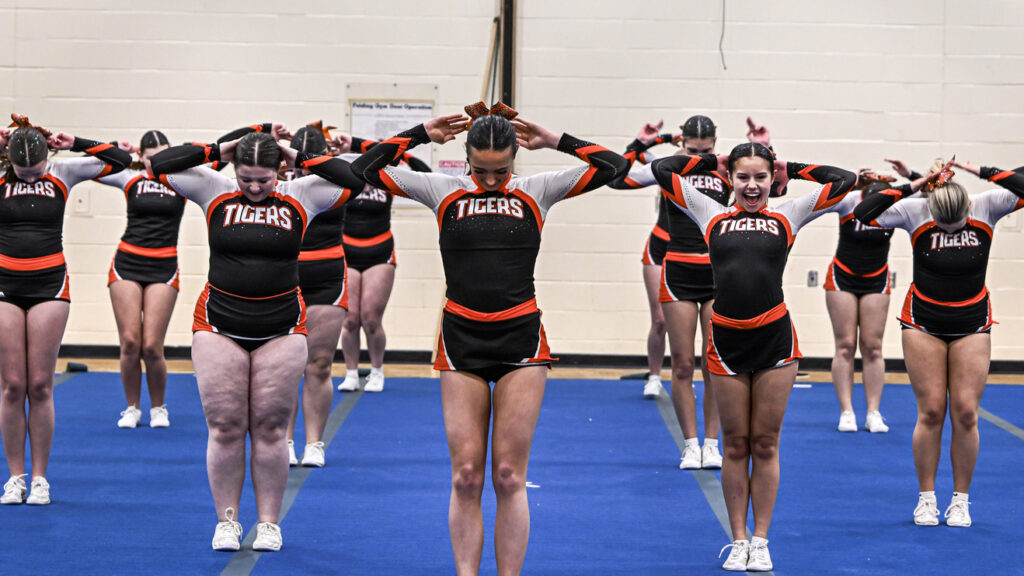 westgate-cvi-girls-cheerleading-competition