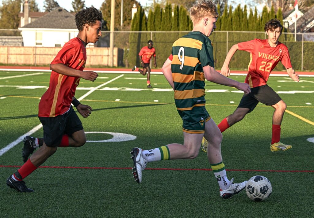 hammarskjold-st-patrick-teams-playing-final-soccer-game