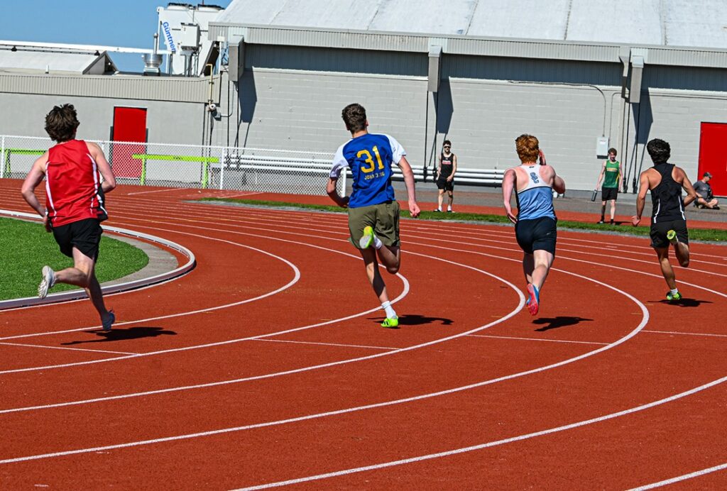 sssaa-track-and-field-competition-running-relay