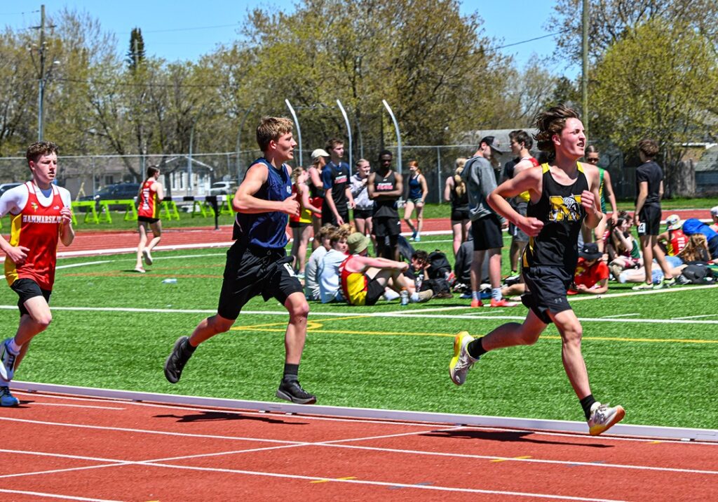 sssaa-track-and-field-competition-running-relay