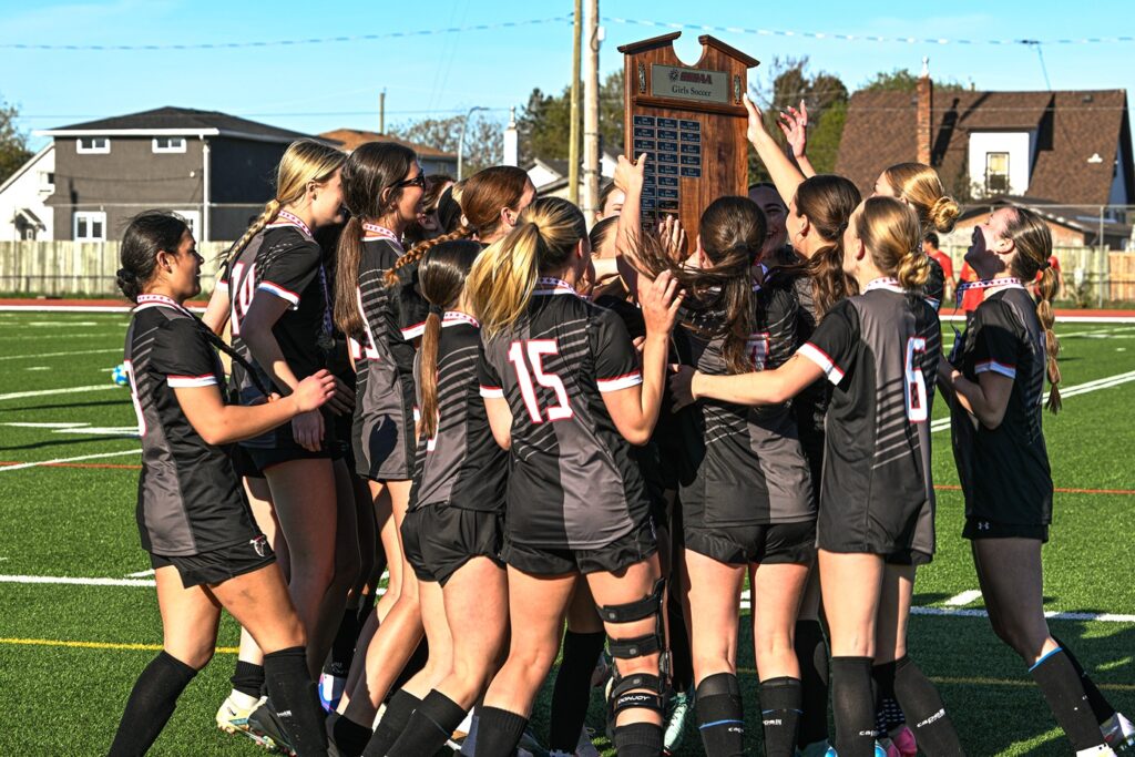 st-ignatius-girls-soccer-team-winning