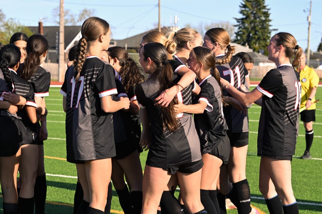 st-ignatius-girls-soccer-team-winning-celebrating