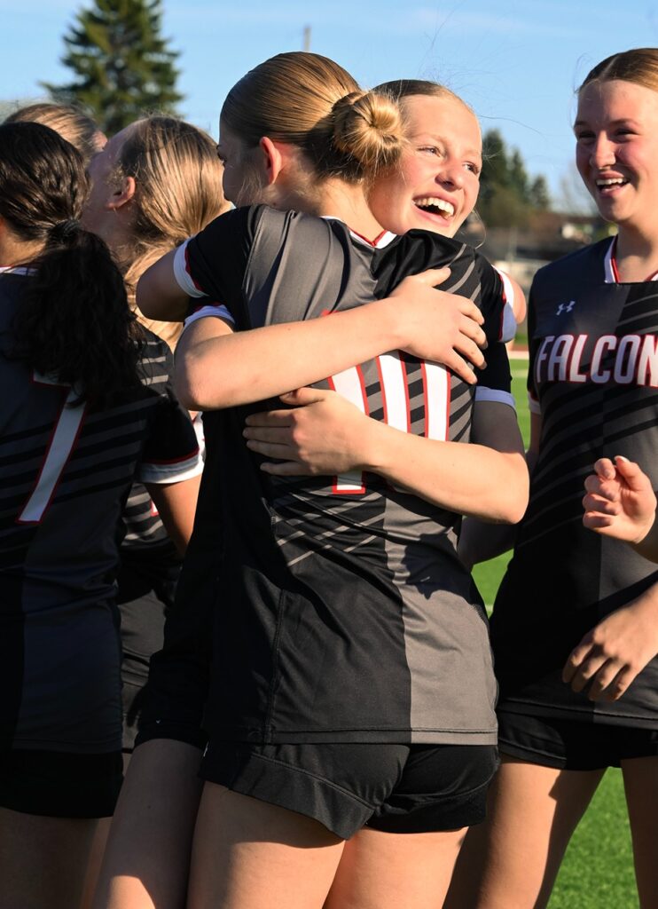 st-ignatius-girls-soccer-team-winning-celebrating