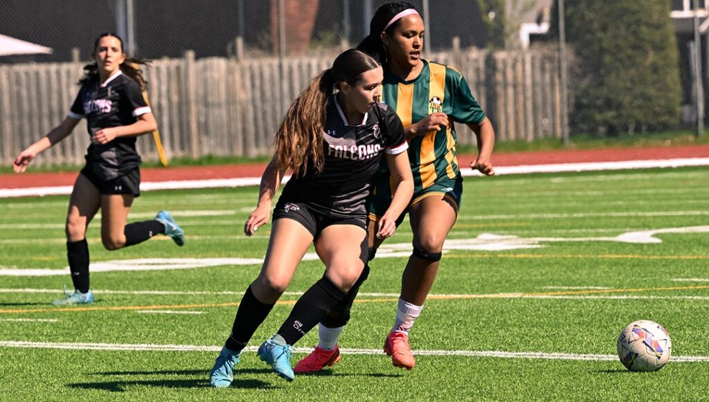st-ignatius-st-patrick-teams-playing-final-soccer-game