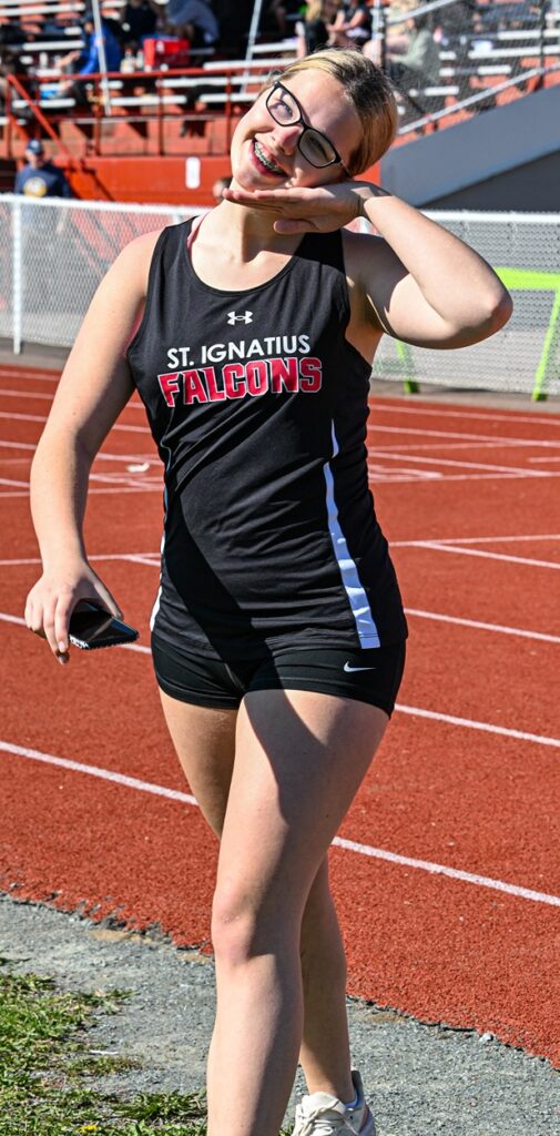 st-ignatius-track-and-field-team-girl