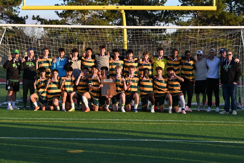 st-patrick- boys-soccer-all-team-photo